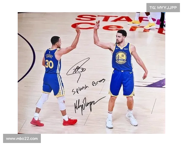 克莱复出对阵骑士:库里心中最珍贵的瞬间(克莱和库里的照片) 克莱复出对阵骑士:库里心中最珍贵的瞬间(克莱和库里的照片)